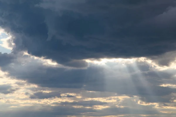 Sky clouds sun rays from the cloud blue — Stock Photo, Image