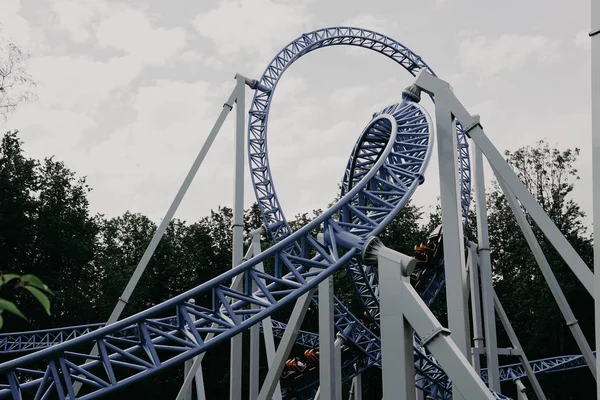 Montaña Rusa Atracciones Diversión Parque Para Los Niños —  Fotos de Stock