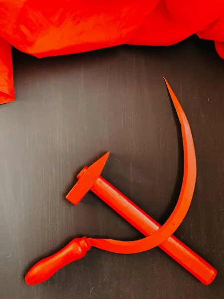 Rode sikkel en hamer symbool van communisme Sovjet-Unie geschiedenis van Rusland — Stockfoto