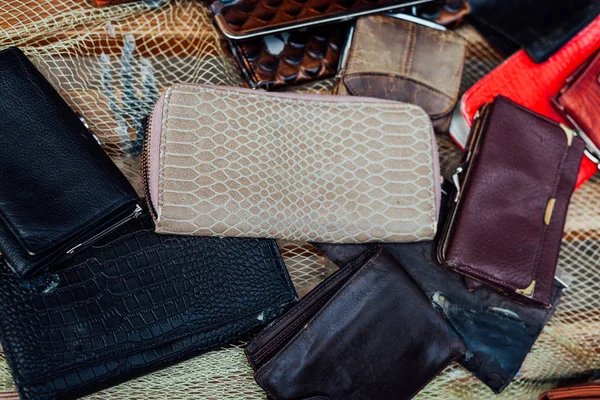 birçok eski çantalar için para arka plan v