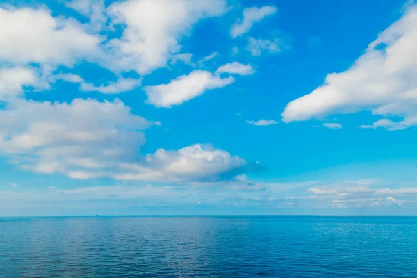 Abra Horizonte Azul Del Mar Cielo Con Nubes — Foto de Stock