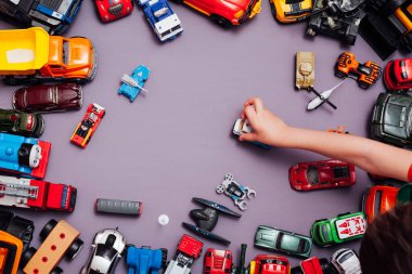 Çocuk oyuncakları oyunlar farklı daktilolar geliştiren çocuk