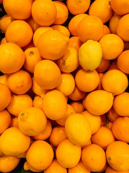 Lotes de fruta laranja madura para cozinhar como fundo — Fotografia de Stock