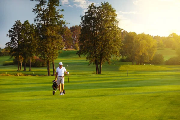 Jugador de golf masculino — Foto de Stock