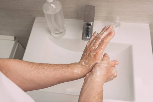 Corona virüsünün önlenmesi için sabuncuyla el yıkama, koronavirüs yaymayı durdurmak için hijyen.