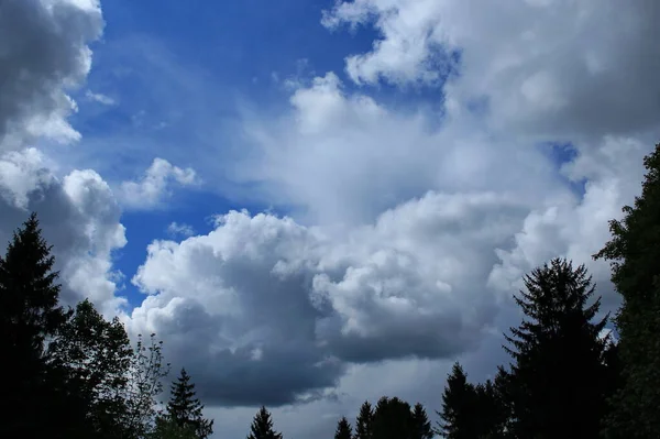 Weiße Wolken Auf Blauem Himmel Hintergrund Die Natur Vor Dem — Stockfoto