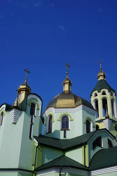 Goldkuppeln Der Ukraine Tempelbau Auf Blauem Himmel Hintergrund Strahlend Blauer — Stockfoto