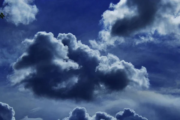 Storm Clouds Blue Sky Nature Anticipation Spring Rain Background Clouds — Stock Photo, Image