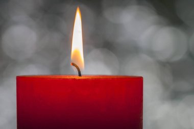 Mum ışığı. Geceleri yanan Noel mum. Soyut candl