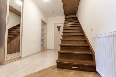 Modern mimarlık iç ile zarif lüks koridor gl ile