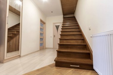 Modern mimarlık iç ile zarif lüks koridor gl ile