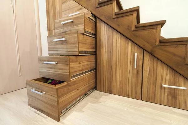 Modern mimarlık iç lüks koridor ile parlak ile woo