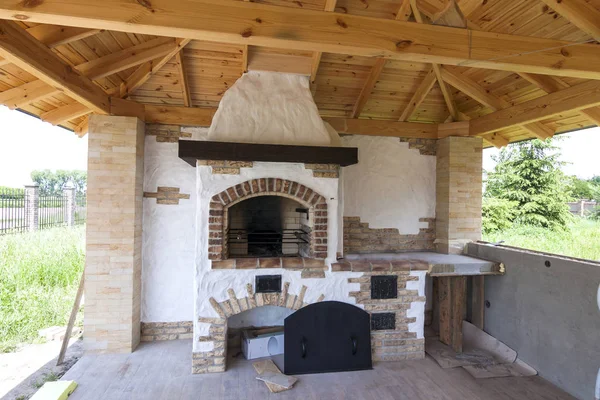 Architecture, house old style, porch with grill fireplace outdoo — Stock Photo, Image