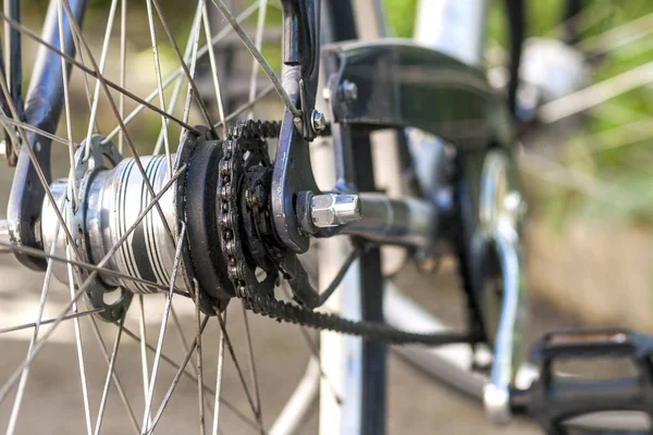 Bagian Sepeda. Fokus selektif rantai close-up — Stok Foto