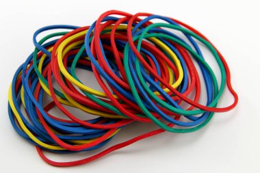 renkli arka plan gökkuşağı renkleri lastik bantlar tezgahı