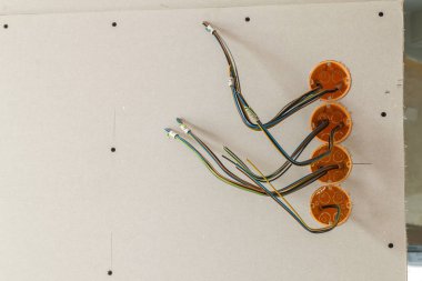 Yeni Elektrik Tesisatı, yuva plastik kutular ve elektrik