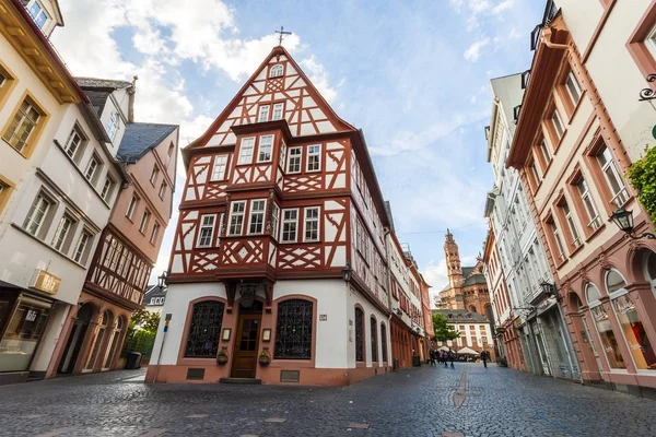 Mainz, Németország - 2017. június 12.: Régi történelmi épületeit, Mainz, — Stock Fotó