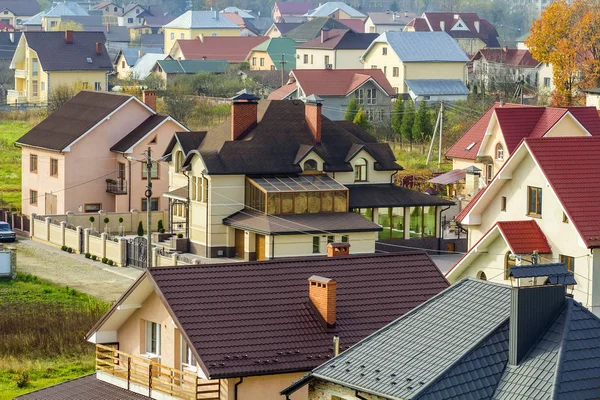 Veduta aerea della zona residenziale con case moderne a Ivano-Fran — Foto Stock