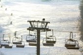 Картина, постер, плакат, фотообои "ski lift with empty seats over the snow mountain in ski resort", артикул 175885616