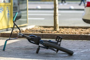 Kiev, Ukrayna - 14 Kasım 2017: Sektörlerine kaldırımda