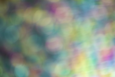 Geometrik mavi, mor ve yeşil mozaik desen döşer. Duvar kağıdı