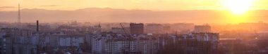 Ivano-Frankivsk city, Ukrayna üzerinden güzel gün batımı manzarasına