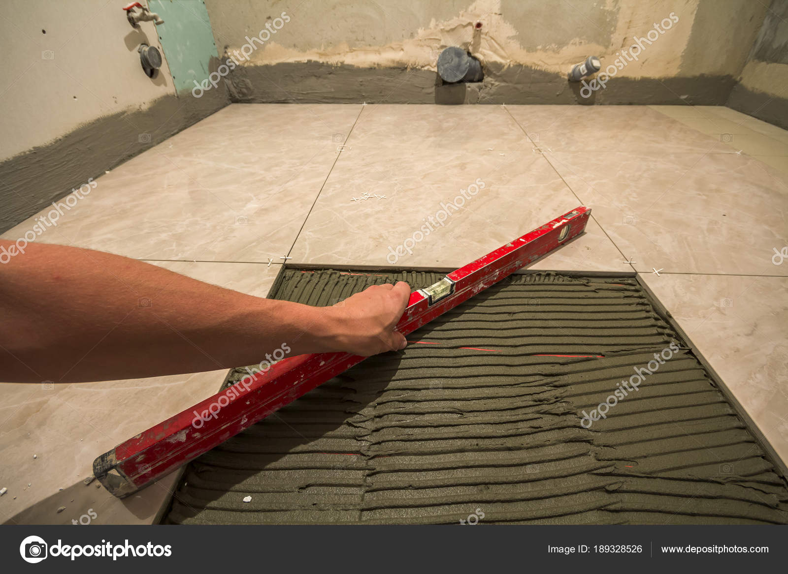 Ceramic Tile Floor Adhesive Mortar, How To Level A Tile Floor
