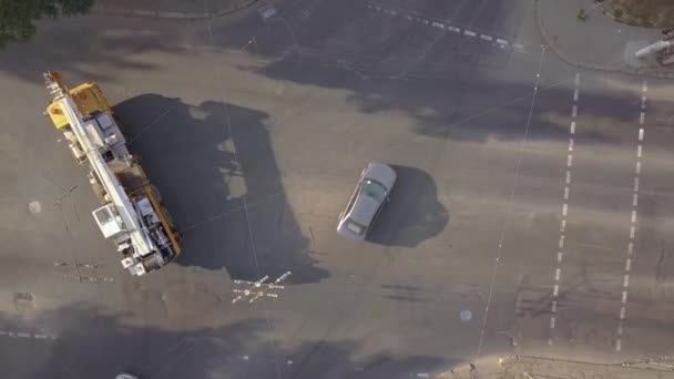 Вид Сверху Оживленную Городскую Улицу Автомобилями Час Пик — стоковое видео