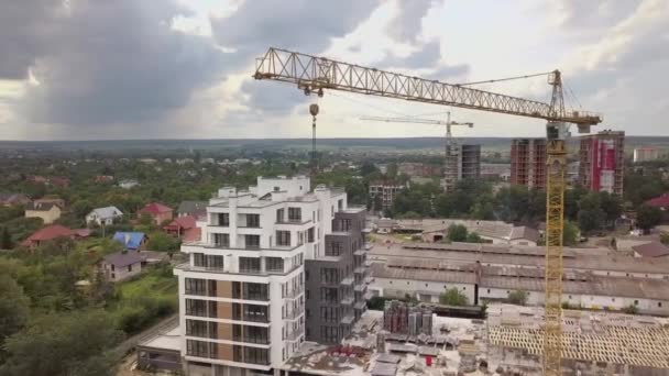 Вид Повітря Баштовий Кран Житловий Будинок Будується — стокове відео