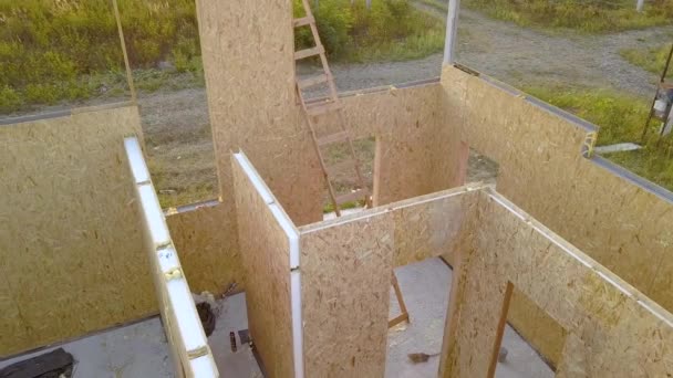 Construcción Casa Modular Nueva Moderna Paredes Hechas Paneles Madera Compuesta — Vídeo de stock
