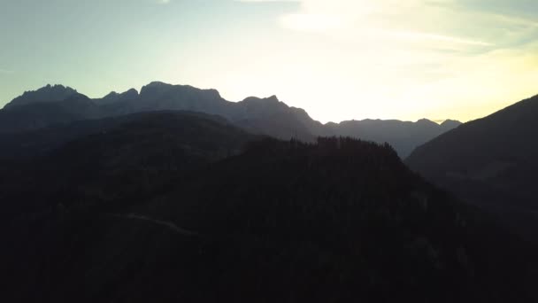 Flygfoto Över Majestätiska Europeiska Alperna — Stockvideo