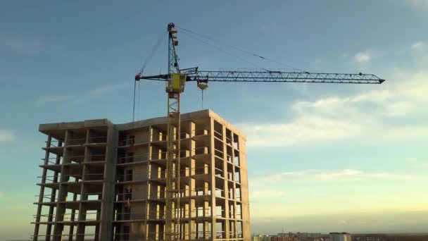 Vista Aérea Quadro Concreto Edifício Apartamento Inacabado Alto Construção Uma — Vídeo de Stock