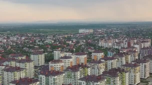 Luchtfoto Van Woonwijk Met Flatgebouwen Straten Ivano Frankivsk Stad Oekraïne — Stockvideo