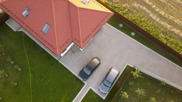 Top Aerial View Private House Red Tiled Roof Spacious Yard — 비디오