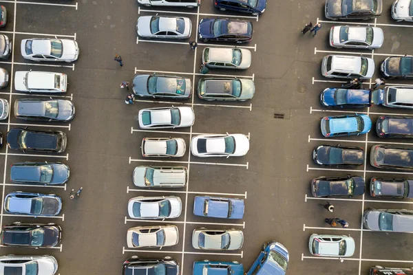 Top Kilátás Sok Autó Parkol Parkolóban — Stock Fotó