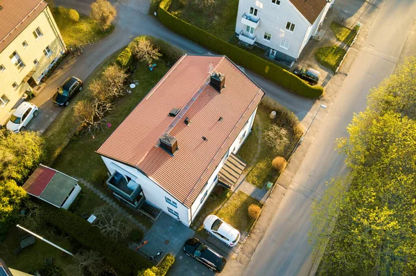 Vue Aérienne Maisons Résidentielles Avec Des Toits Rouges Des Rues — Photo