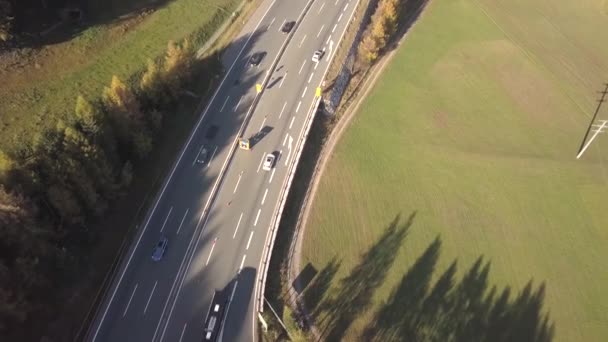 Vista Aérea Estrada Interestadual Estrada Com Tráfego Movimento Rápido Europa — Vídeo de Stock