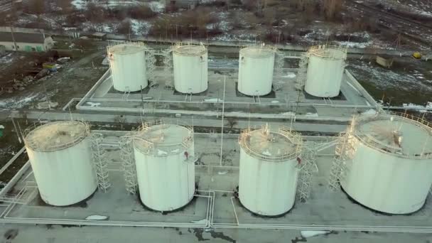 Nagranie Lotnicze Dużych Zbiorników Paliwa Strefie Przemysłowej Benzyny — Wideo stockowe