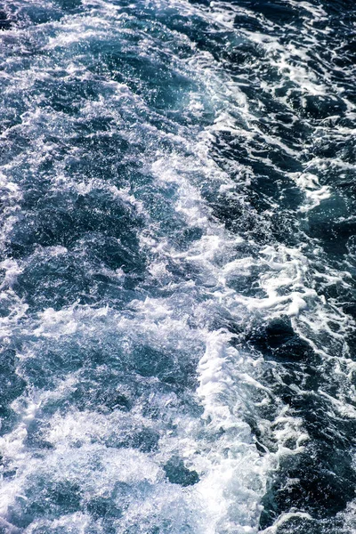 Bovenaanzicht Vanuit Lucht Het Zeewateroppervlak Witte Schuimgolven Textuur Als Natuurlijke — Stockfoto