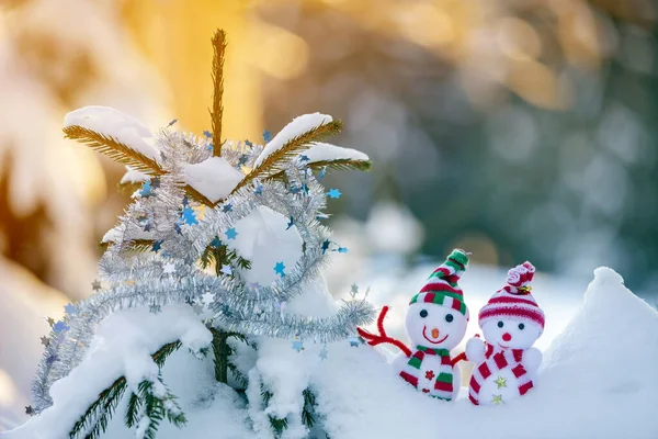 Two Small Funny Toys Baby Snowman Knitted Hats Scarves Deep — Stock Photo, Image