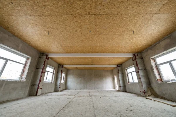 Onafgewerkt Appartement Huis Grote Loft Kamer Reconstructie Multiplex Plafond Gepleisterde — Stockfoto