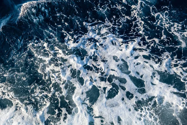 Вид Зверху Вниз Поверхню Морської Води Текстура Білих Хвиль Піни — стокове фото