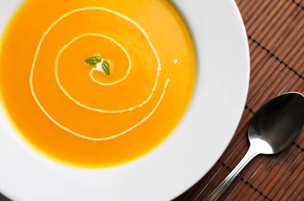 Здоровий суп з кабачків . — стокове фото