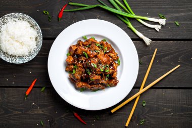 General Tso's Chicken plate with rice top view.