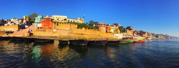 Varanasi şehir Hindistan, Varanasi hindu Tapınağı, tarihsel cityscap — Stok fotoğraf