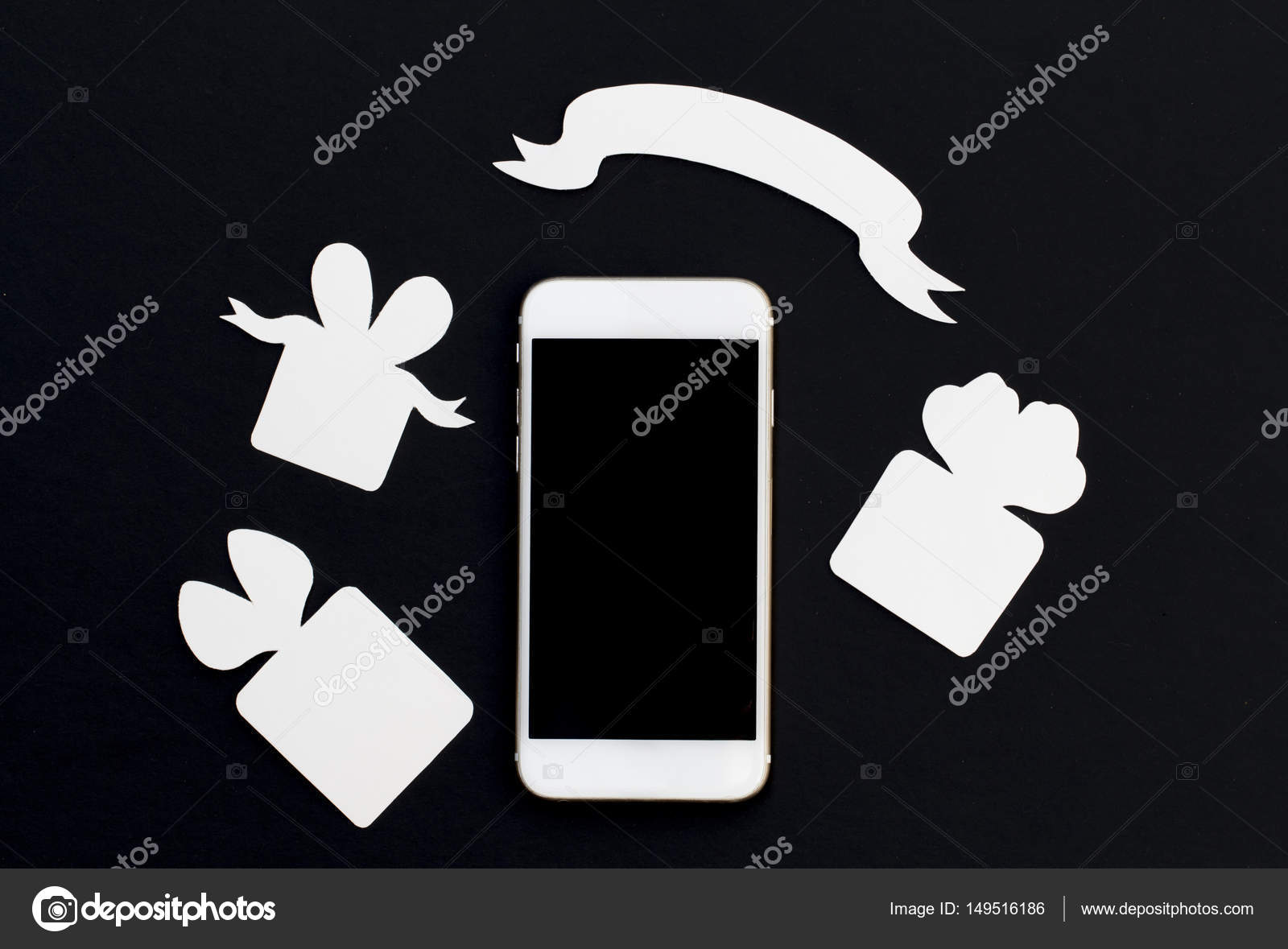 Téléphone Blanc Avec Boîtes à Cadeaux Et Bannière De Ruban