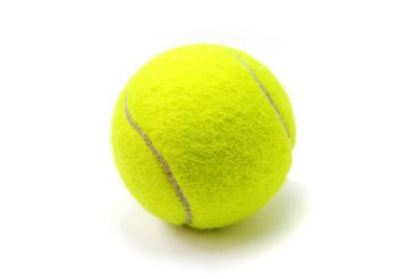 Beyaz zemin üzerine sarı tenis topu. İzole tenis topu.