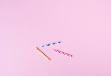 Üç doğum günü mumları 