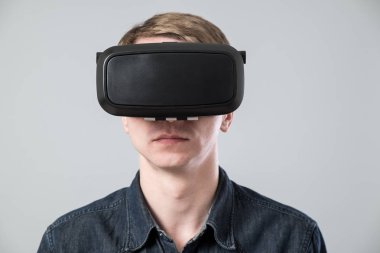 Sanal gerçeklikteki adam