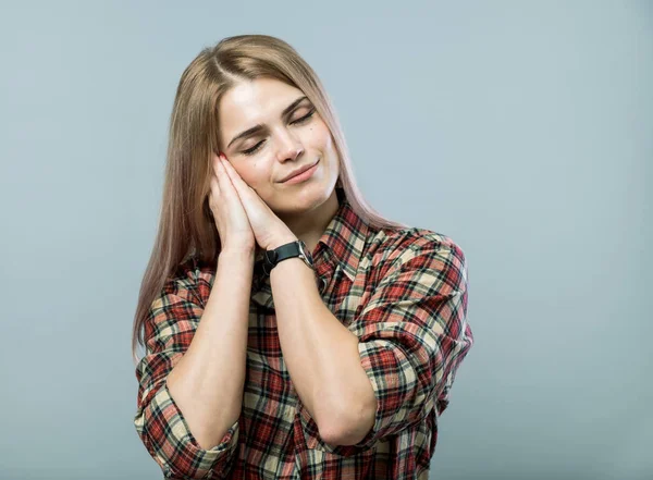 Schattig meisje slaap — Stockfoto